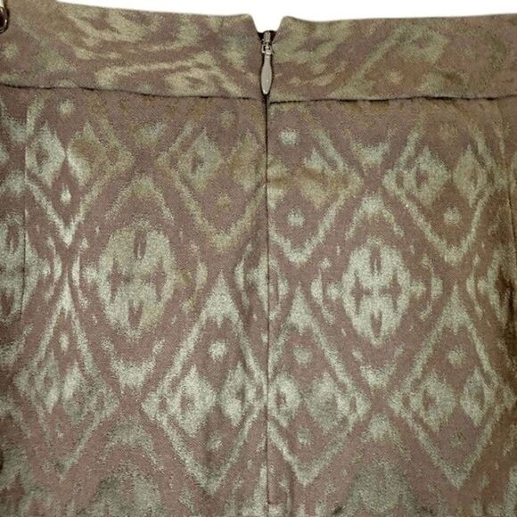 Banana Republic Mini Skirt Textured Olive Green Back Zipper Sophisticated Size 2 - Picture 3 of 10